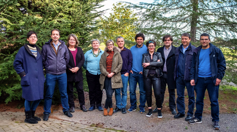 Photo of the ALMA project members