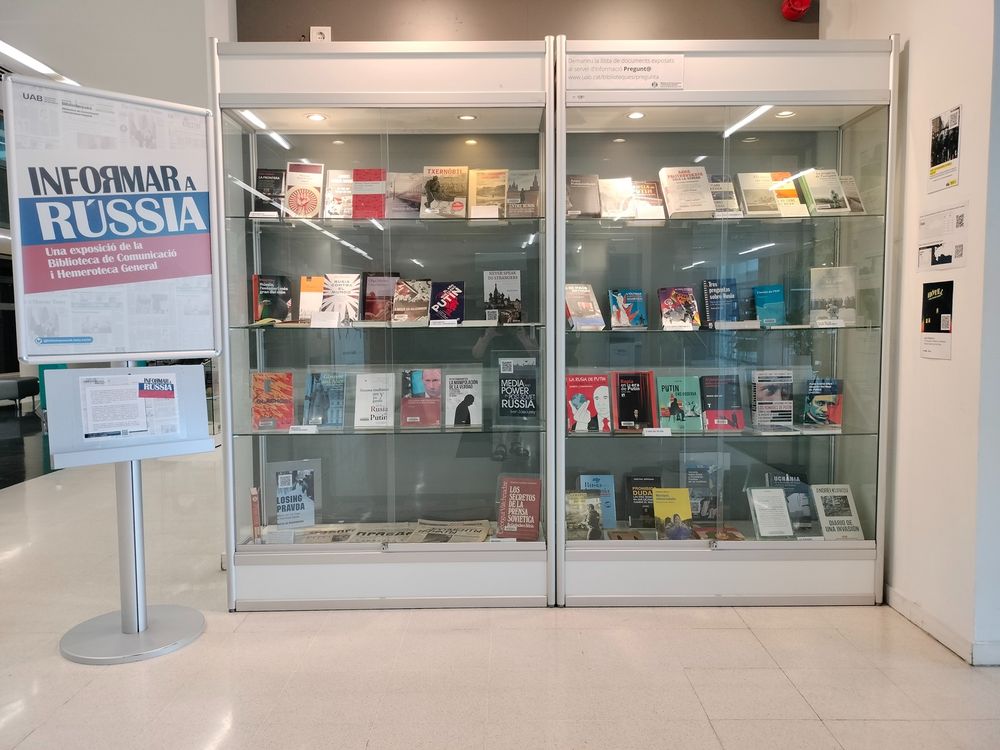 Panoràmica de l’exposició “Informar a Rússia"