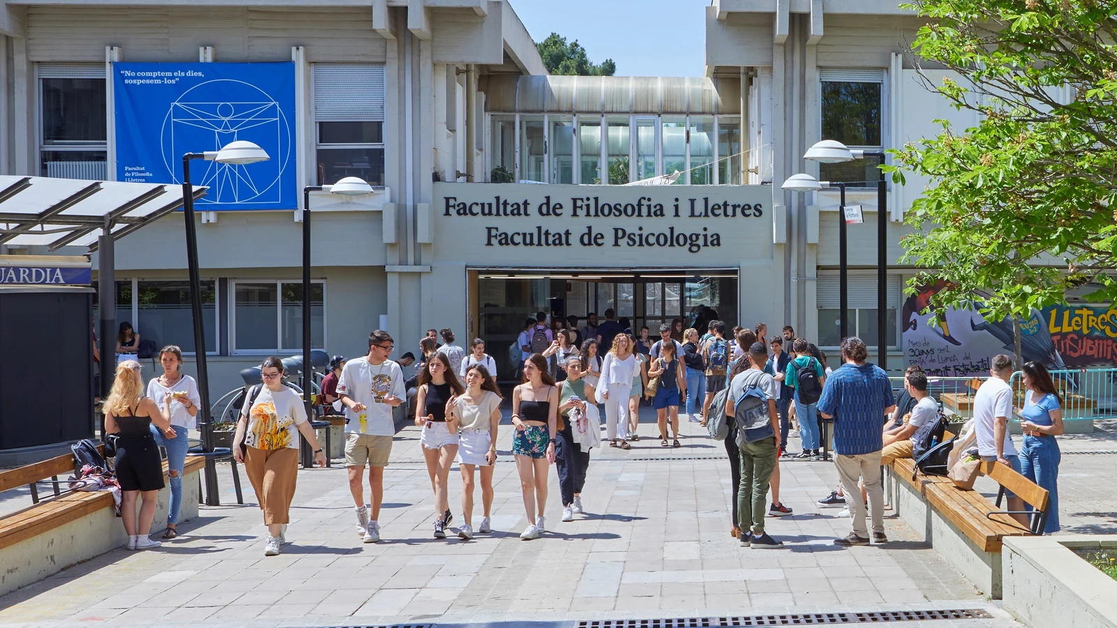 L'escola va a la Universitat