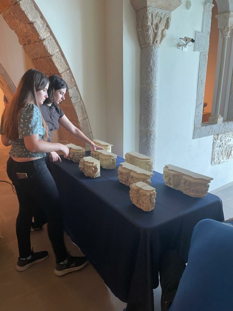 Reproducció digital dels capitells de Pere Jou al Palau Maricel, Sitges - Lucia Ponce i Mònica Urquizu